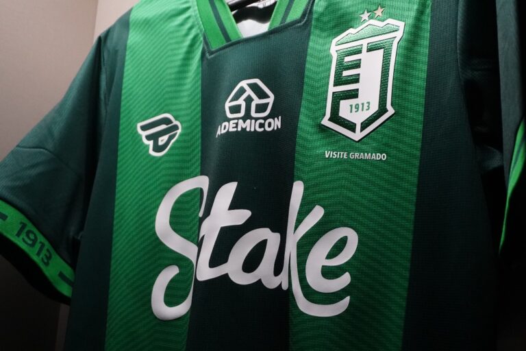 Camiseta Juventude