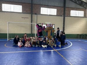 Foto Residence Club at Hard Rock Hotel Gramado leva música e dança para escolas no Dia da Educação Infantil