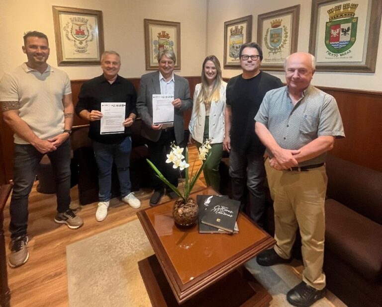 Foto Sindtur na Prefeitura prorrogação decreto